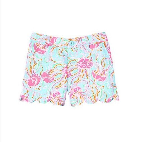 Lilly Pulitzer Buttercup Scallop Shorts in Jellies be Jammin - Picture 2 of 5